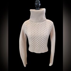 Club Monaco Soft Pink Cropped cable knit turtleneck lambs wool angora EUC XS